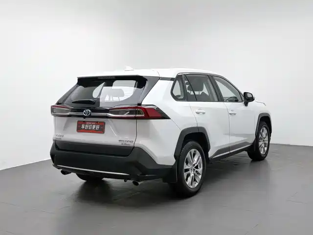 Toyota Wildlander 2020 Hybrid 2.5L E-CVT AWD Luxury Edition — фото 2