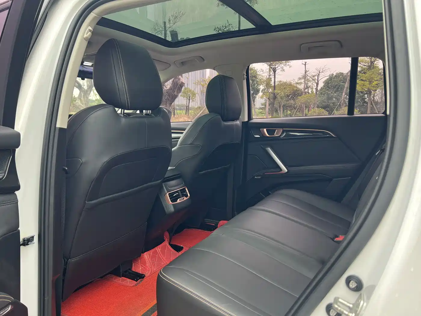 Baojun RS-5 2019 2019 1.5T CVT Intelligent Driving Luxury Edition China V