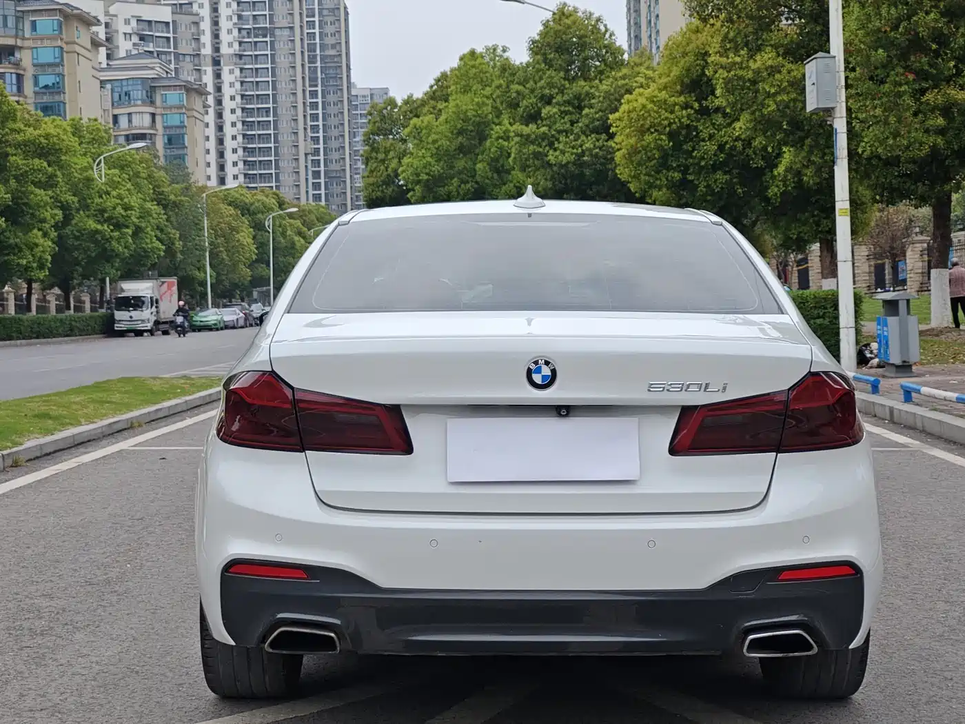 BMW 5 Series 2018 530Li Leading M Sport Package фото 8