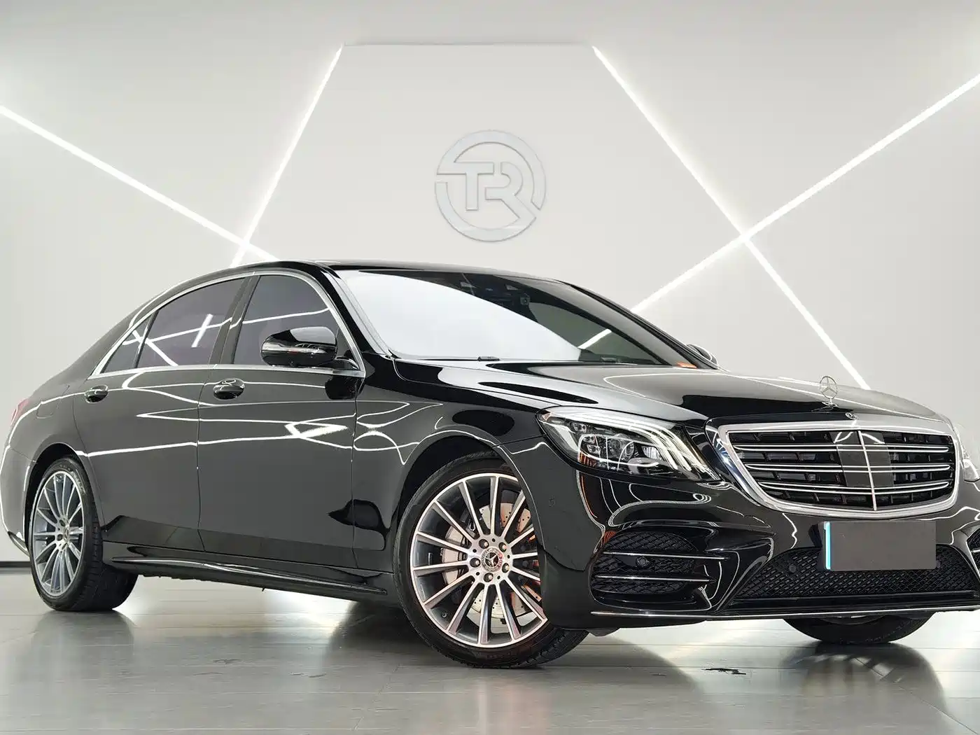 Фото 3 - Mercedes-Benz S-Class