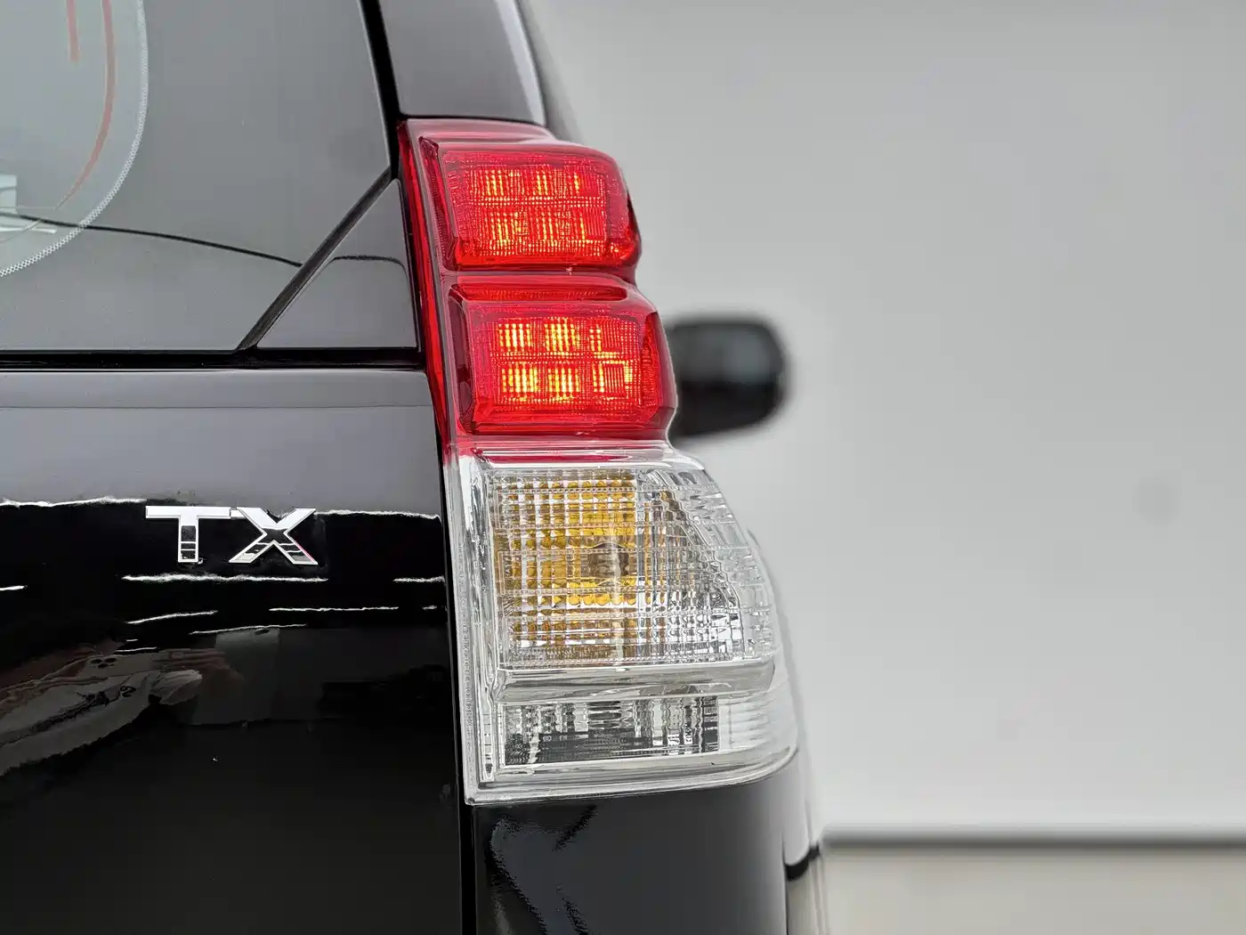 Toyota Prado (Import) 2010 2.7L Auto Luxury фото 16