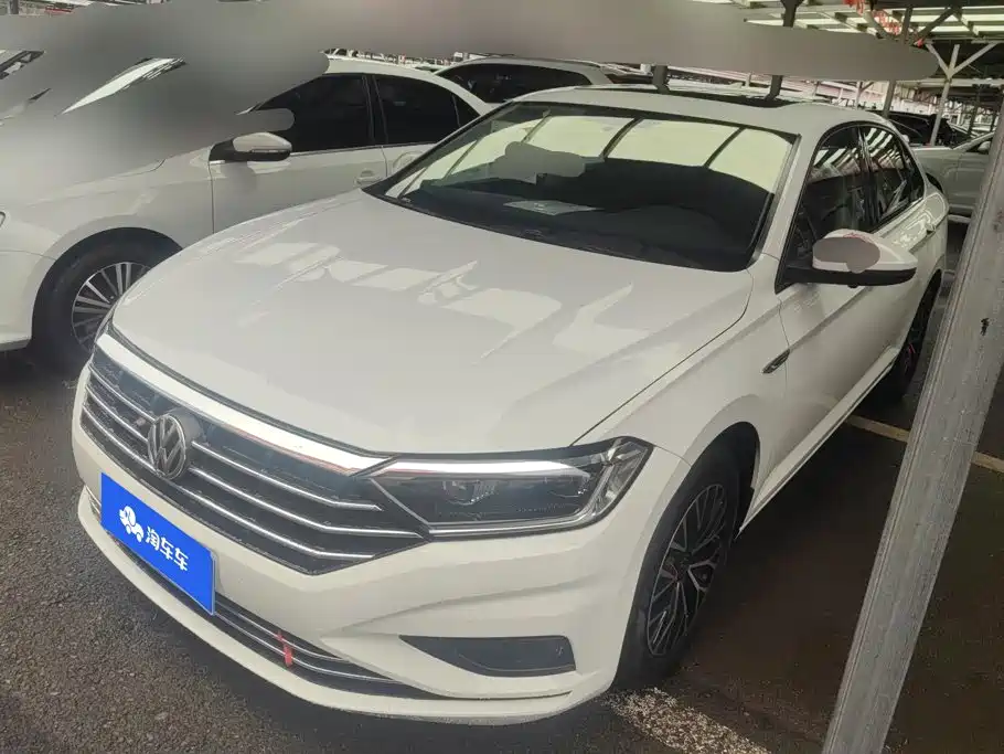 Photo 1 - Volkswagen Sagitar
