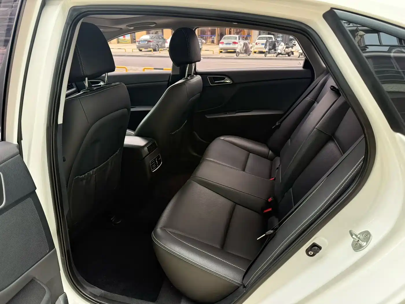 HYUNDAI NAME PICTURE