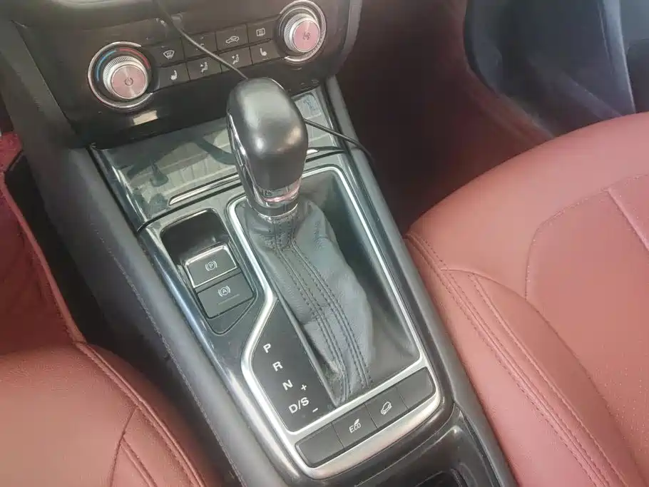 Roewe RX3 2019 2020 1.6L CVT 4G Ultra Comfort Flagship