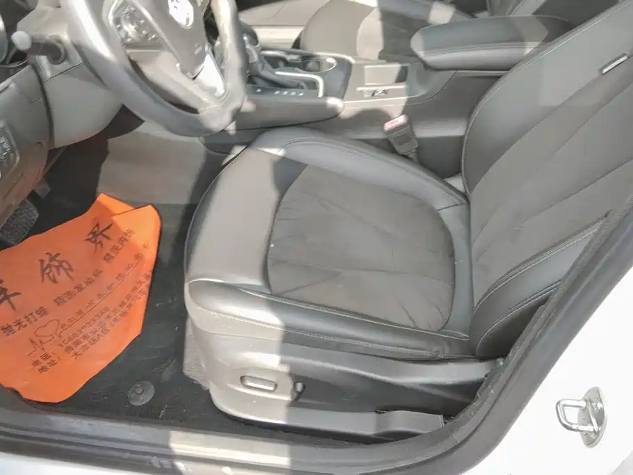 Photo 9 - Buick Verano