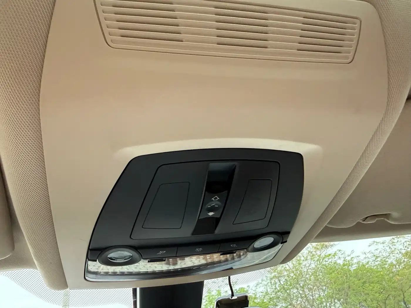 BMW 5 Series 2014 525Li Leading фото 28