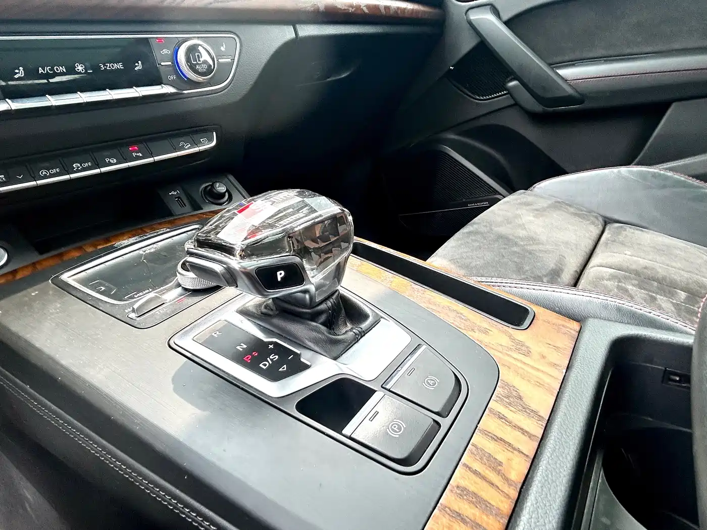 Фото 14 - Audi Q5L
