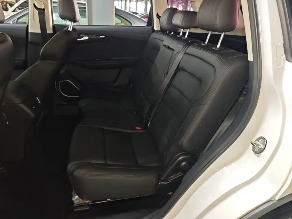 Sinotruk VGV VGV U70 2021 2020 1.5T Auto Smart Luxury 5-seater