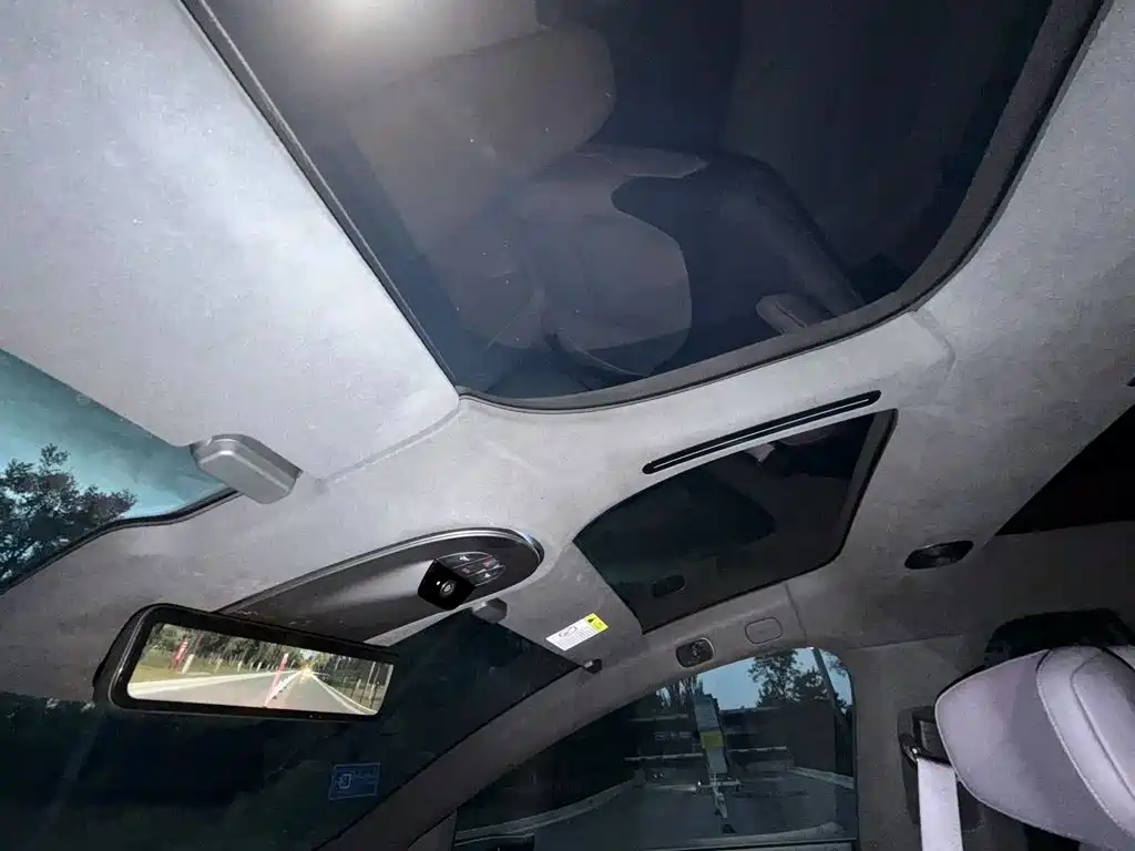 Avatr 12 2024 2024 650 Triple Laser AWD Performance Edition