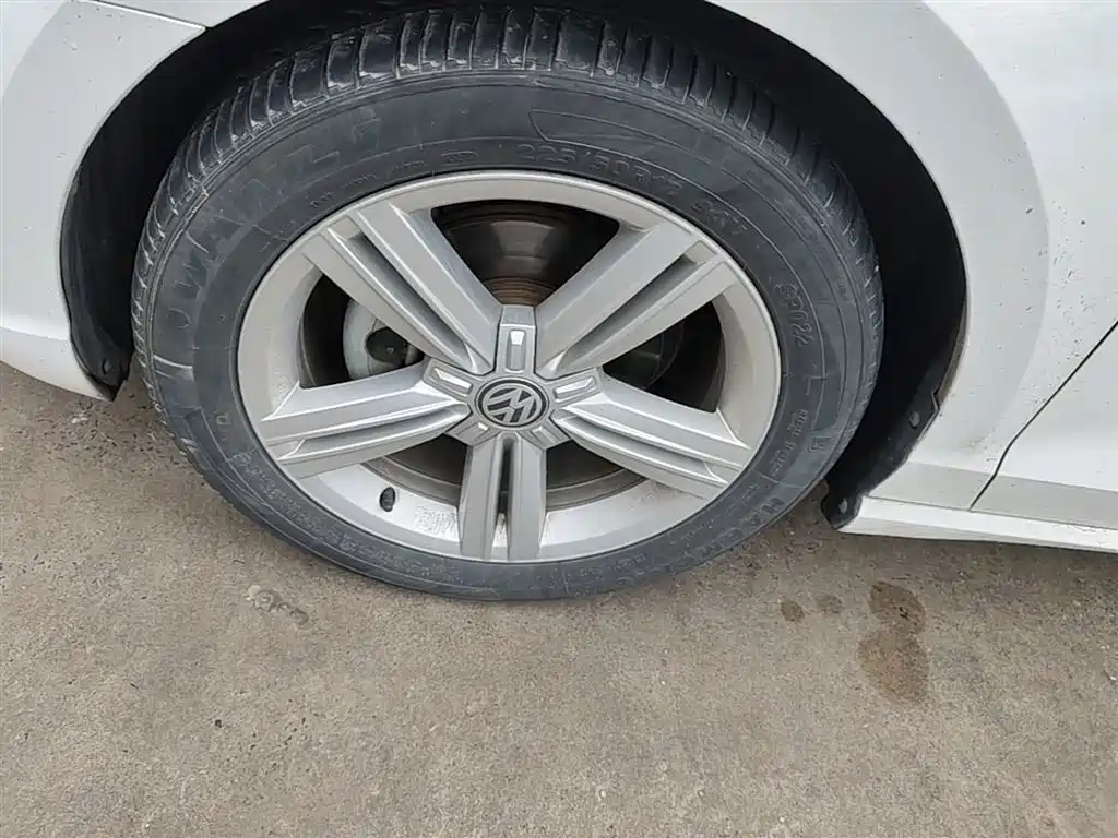 Volkswagen Lamando 2018 280TSI DSG Comfort Edition фото 23
