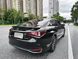 Фото 4 - Lexus ES