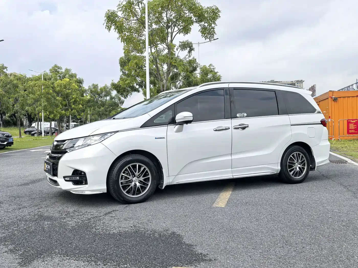 Фото 3 - Honda Odyssey