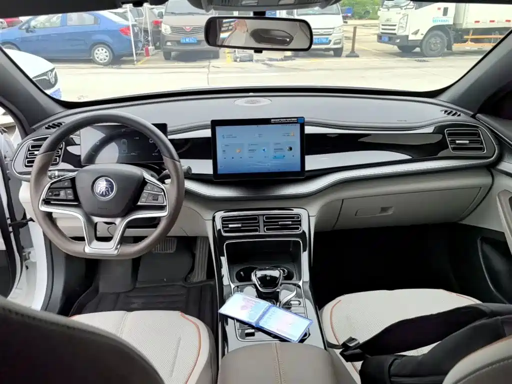 BYD Qin PLUS 2024 Glory Edition EV 420KM Leading фото 10
