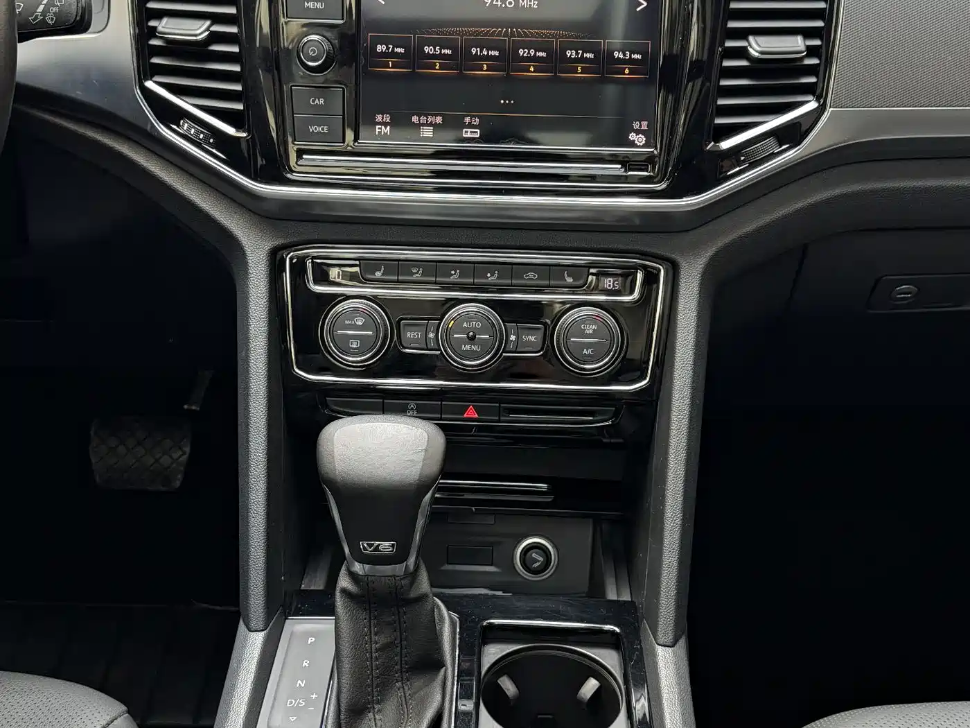Volkswagen Teramont 2019 530 V6 4WD Luxury Edition China VI фото 8