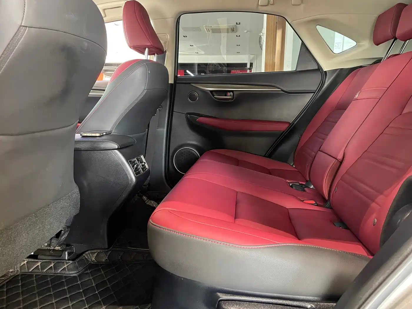 LEXUS NX
