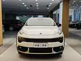 Фото 3 - Lynk & Co 02