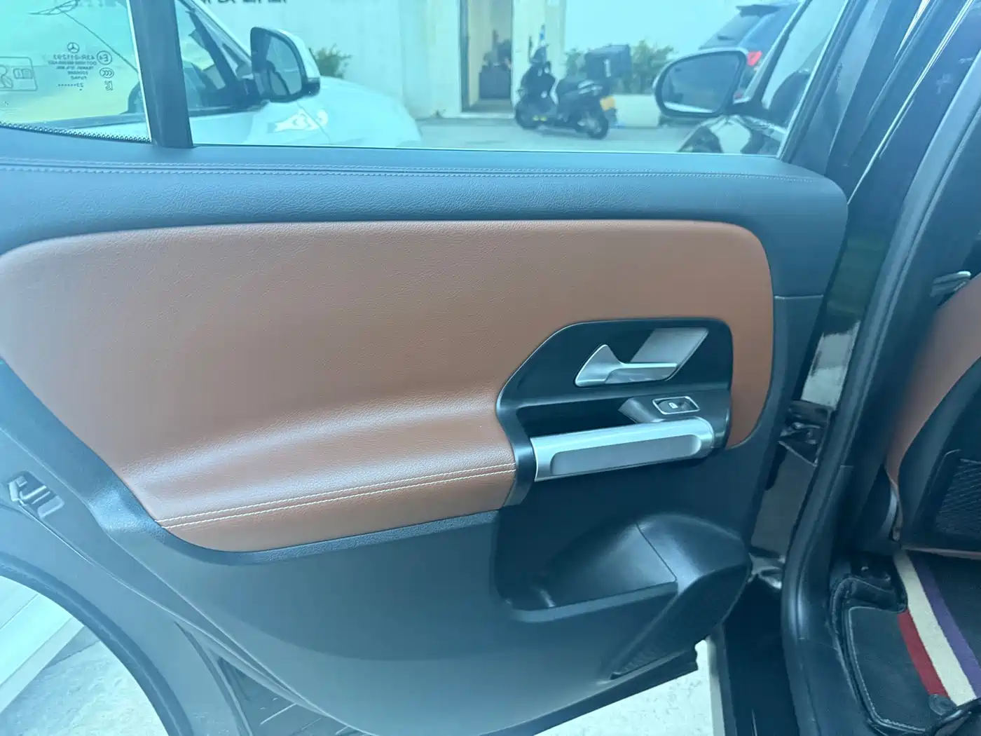 Mercedes-Benz GLB 2025 2026 GLB 220 Sport Style