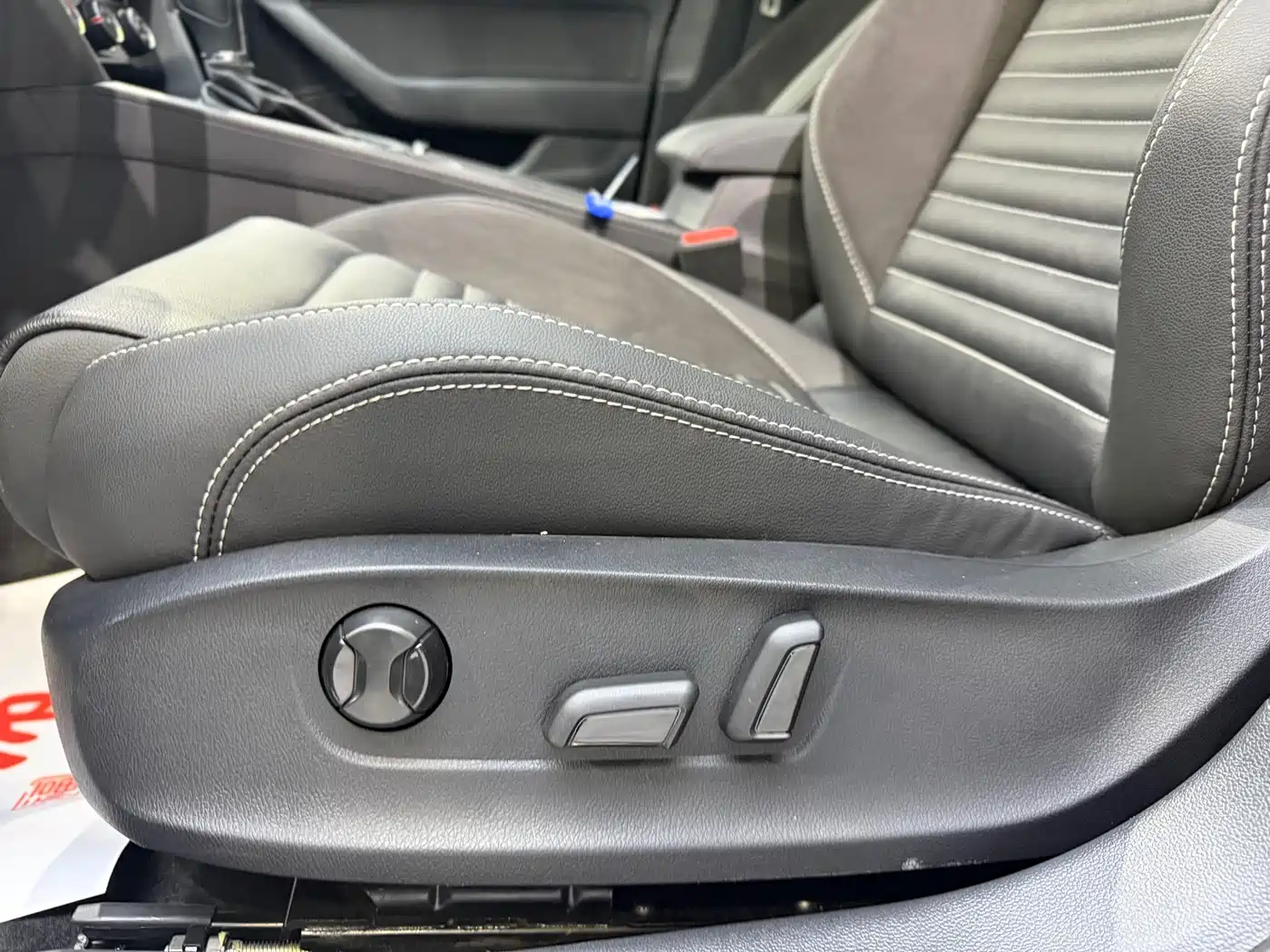 Volkswagen Magotan 2020 280TSI DSG Comfort фото 8