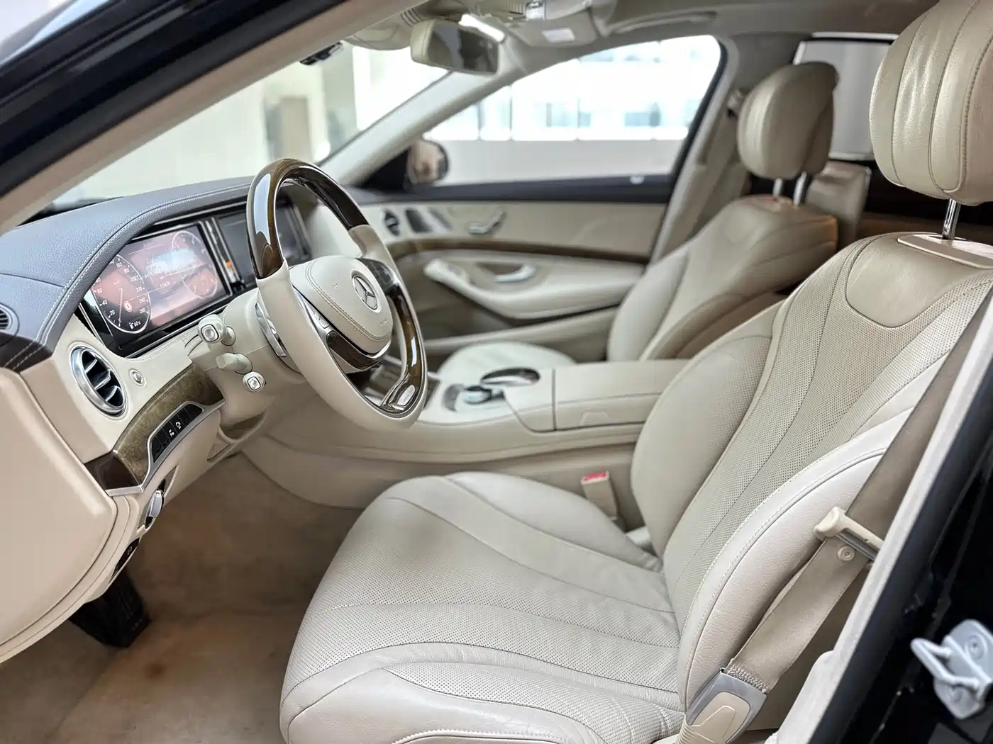 Mercedes-Benz S-Class 2014 S 400 L Luxury фото 9