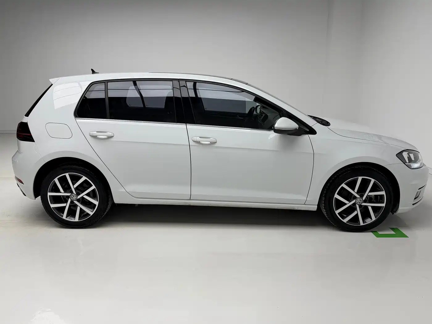 Volkswagen Golf 2020 Beloved Edition 280TSI DSG Luxury фото 9
