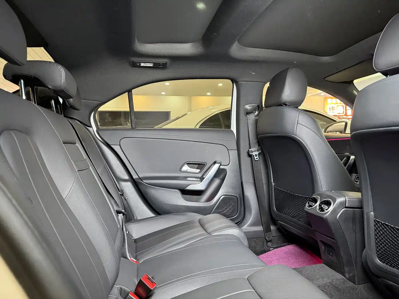 Mercedes-Benz A-Class 2022 A 200 L Sport Sedan Dynamic фото 11