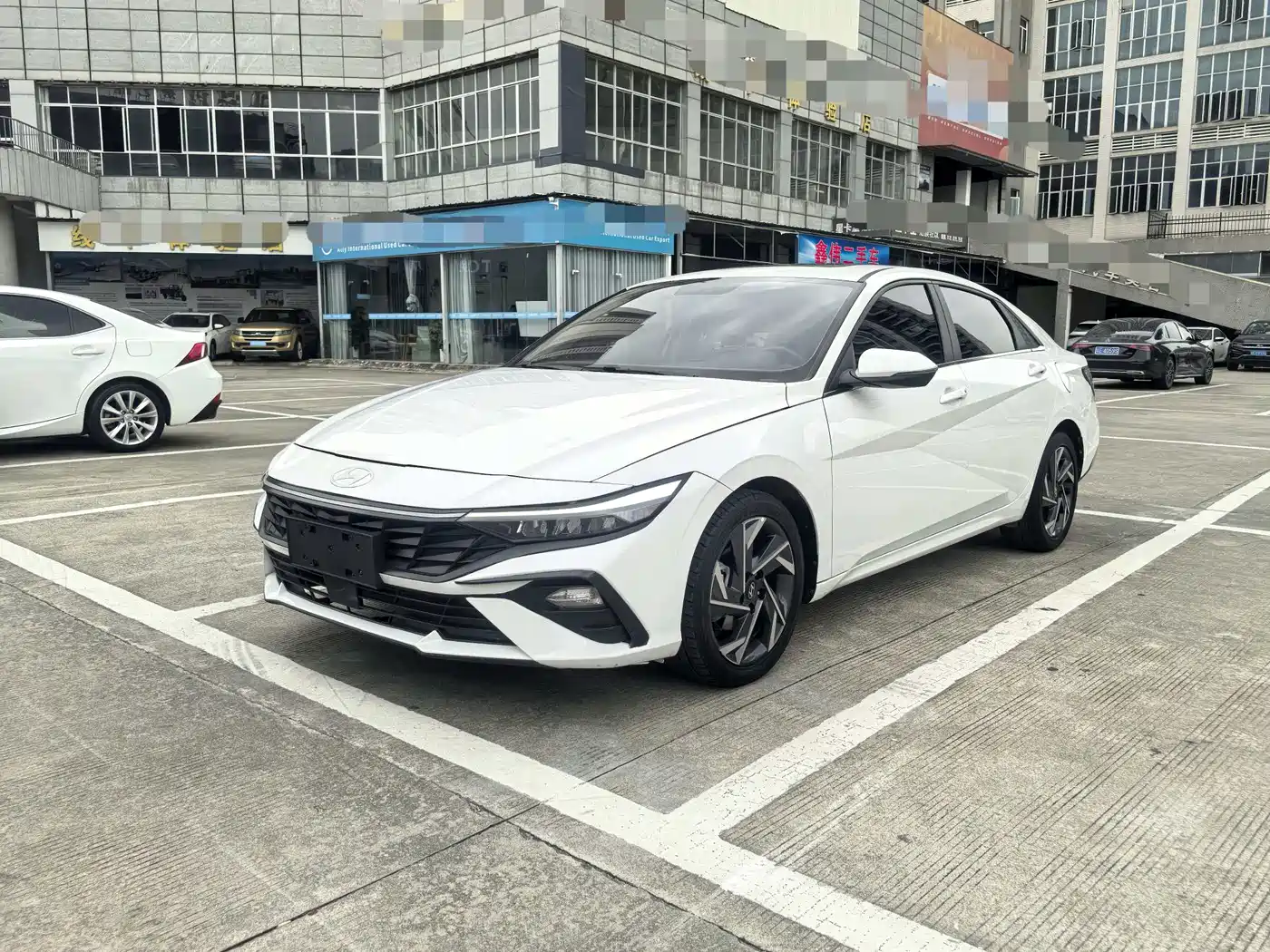 Hyundai Elantra 2023 1.5L CVT GLX Elite Edition