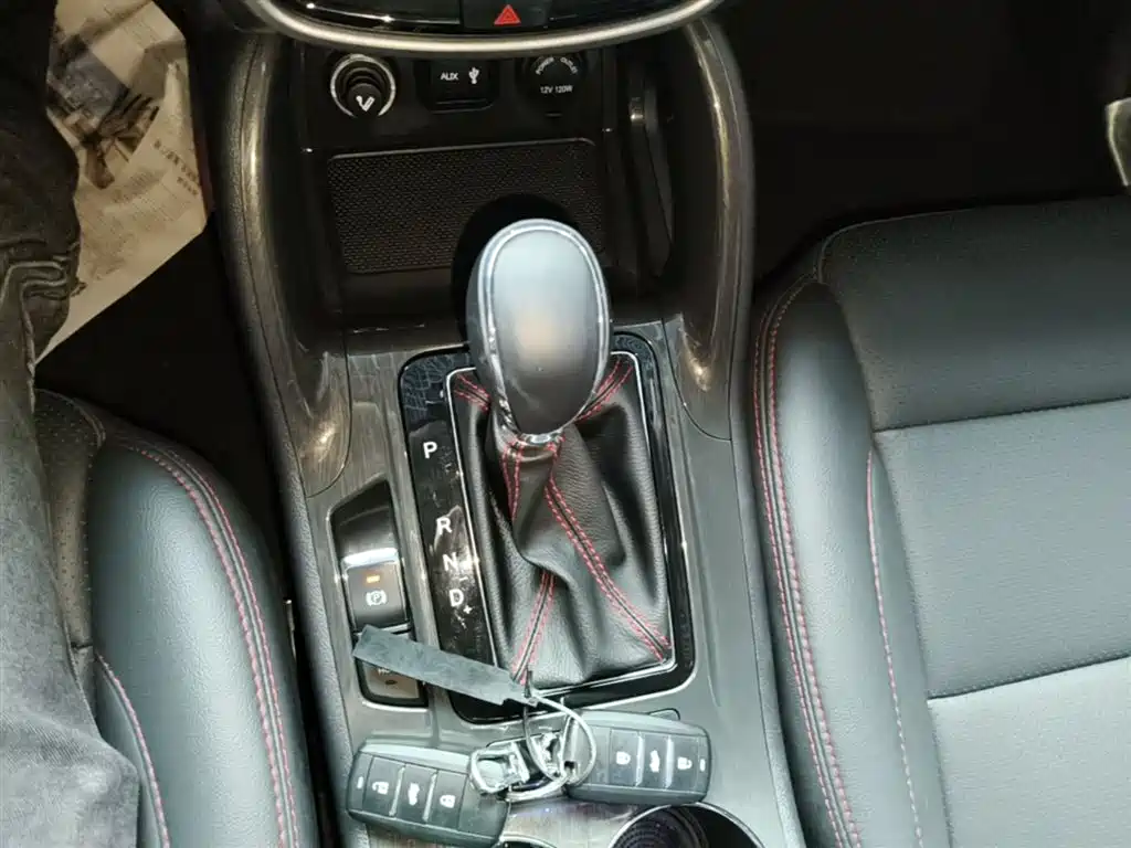 CHANGAN CS75