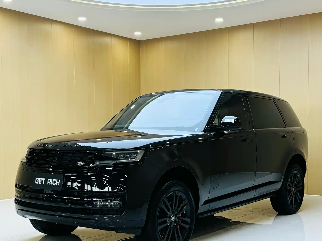 Land Rover Range Rover 2023 Facelift 3.0 L6 400PS Prosperity Extended Version