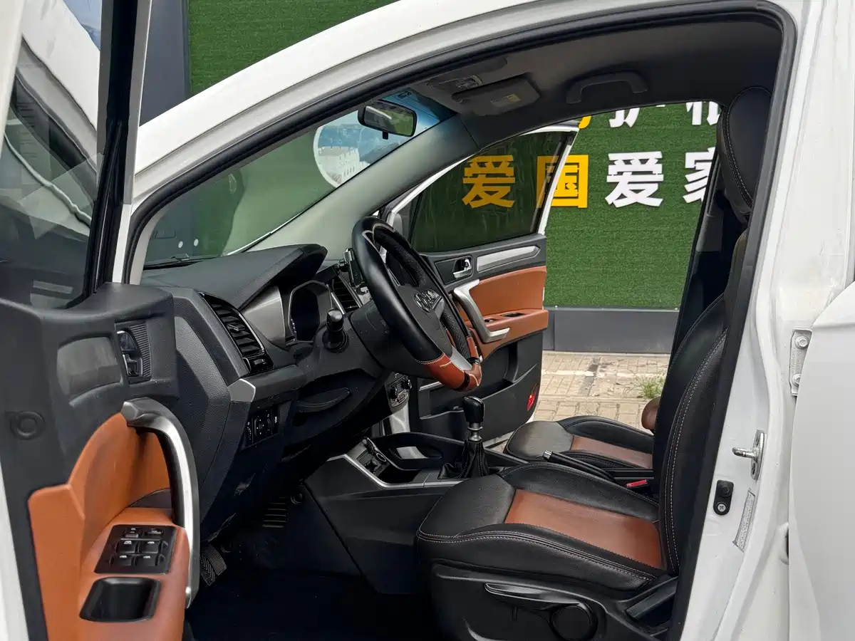 JAC Motors Refine S3 2015 2014 1.5L Manual Luxury Smart