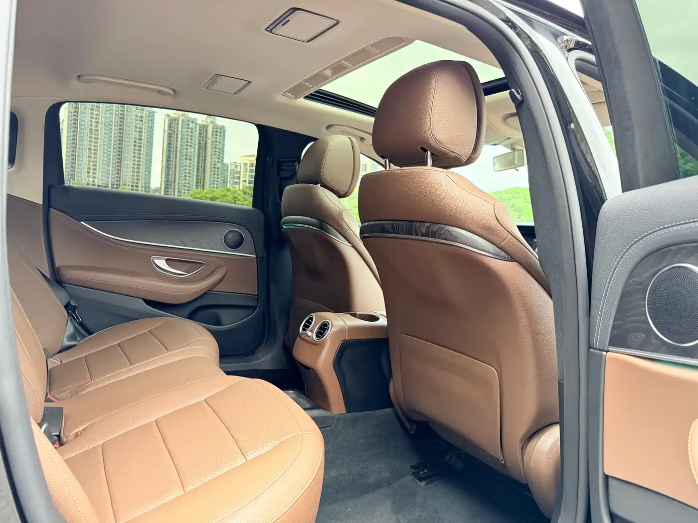 Mercedes-Benz E-Class 2019 E 260 L Sport фото 11