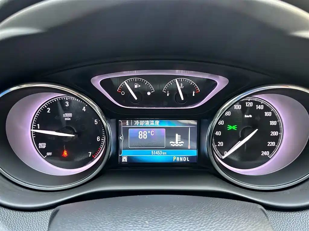 Фото 13 - Buick Envision Plus