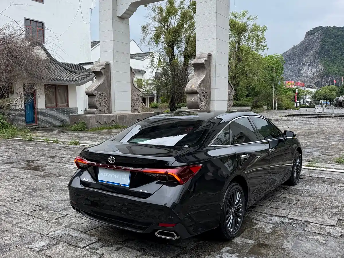 Toyota Avalon 2019 2.0L XLE Premium Edition (China VI) фото 6