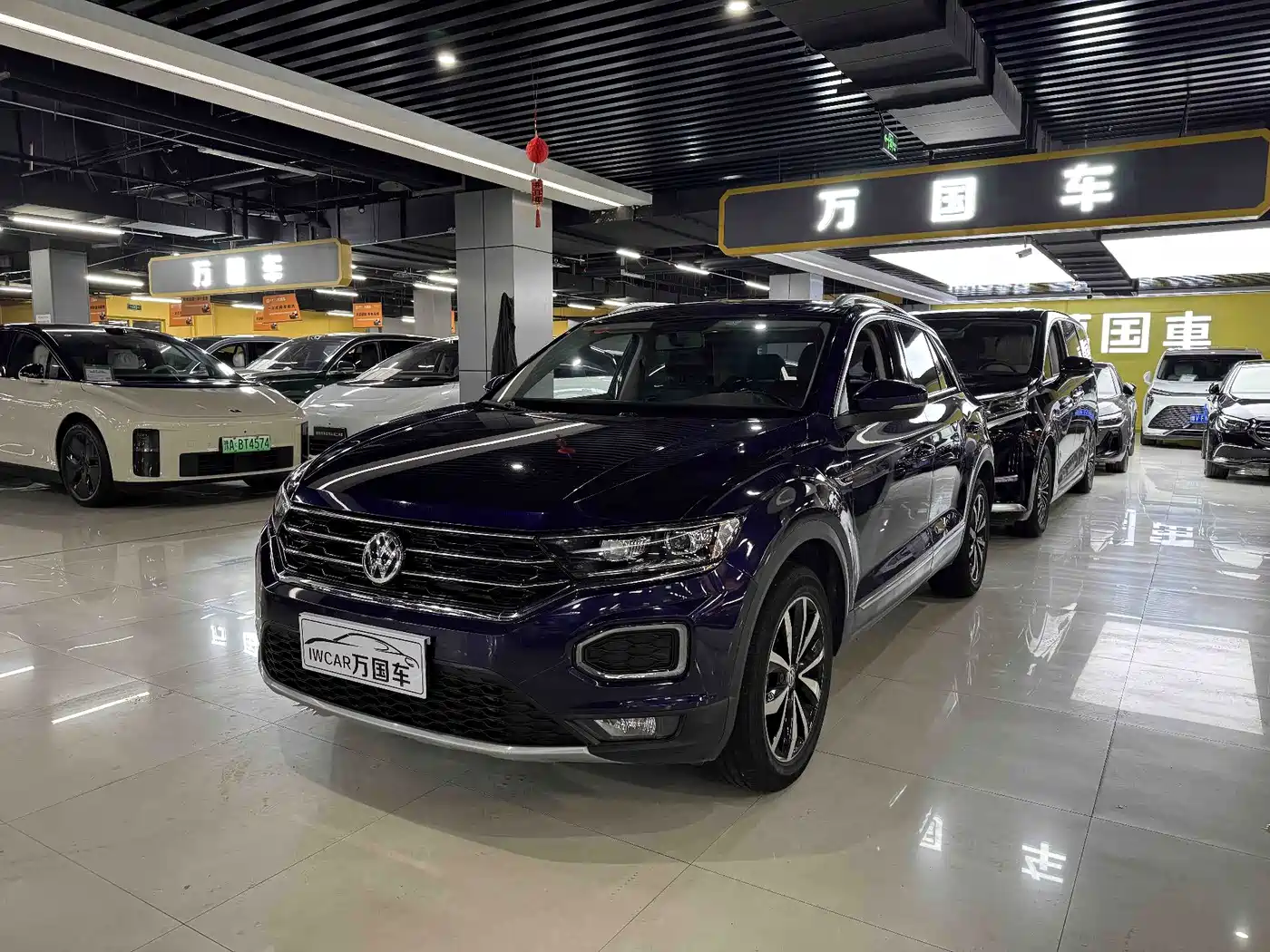 Фото 2 - Volkswagen T-ROC