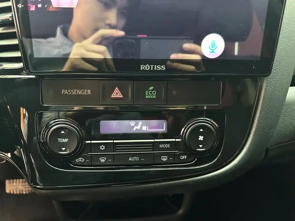 Mitsubishi Outlander 2021 2.0L 2WD Smooth Ride Version 5-Seater фото 15