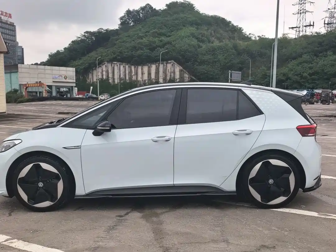 Volkswagen ID.3 2023 Pure Smart Edition фото 3