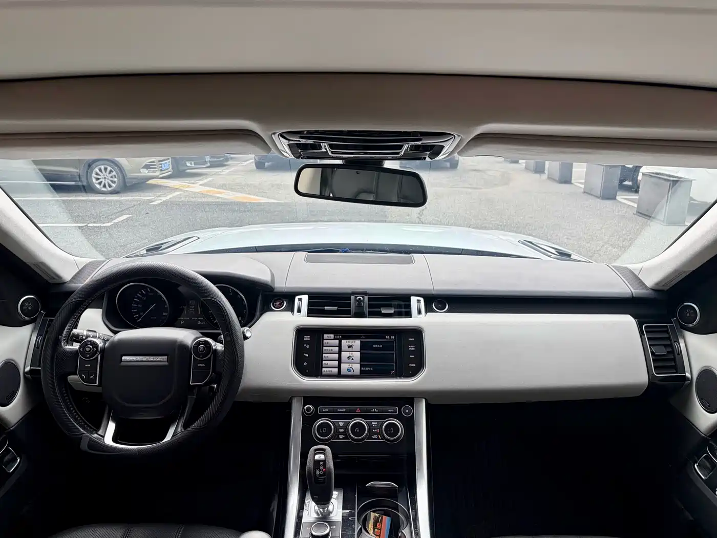Land Rover Range Rover Sport 2015 3.0 SC V6 HSE фото 6