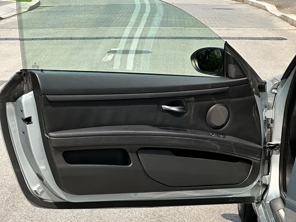 BMW M3 2012 2011 M3 Coupe Carbon Fiber Roof Edition