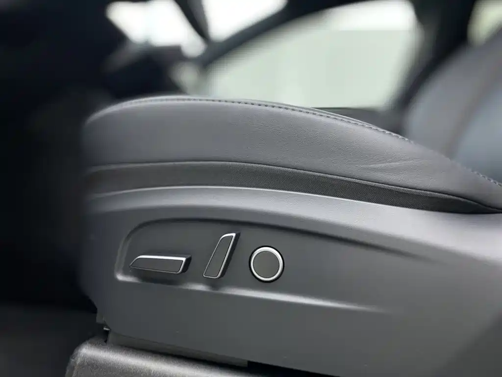 Tesla Model Y 2026 2026 Rear-Wheel Drive
