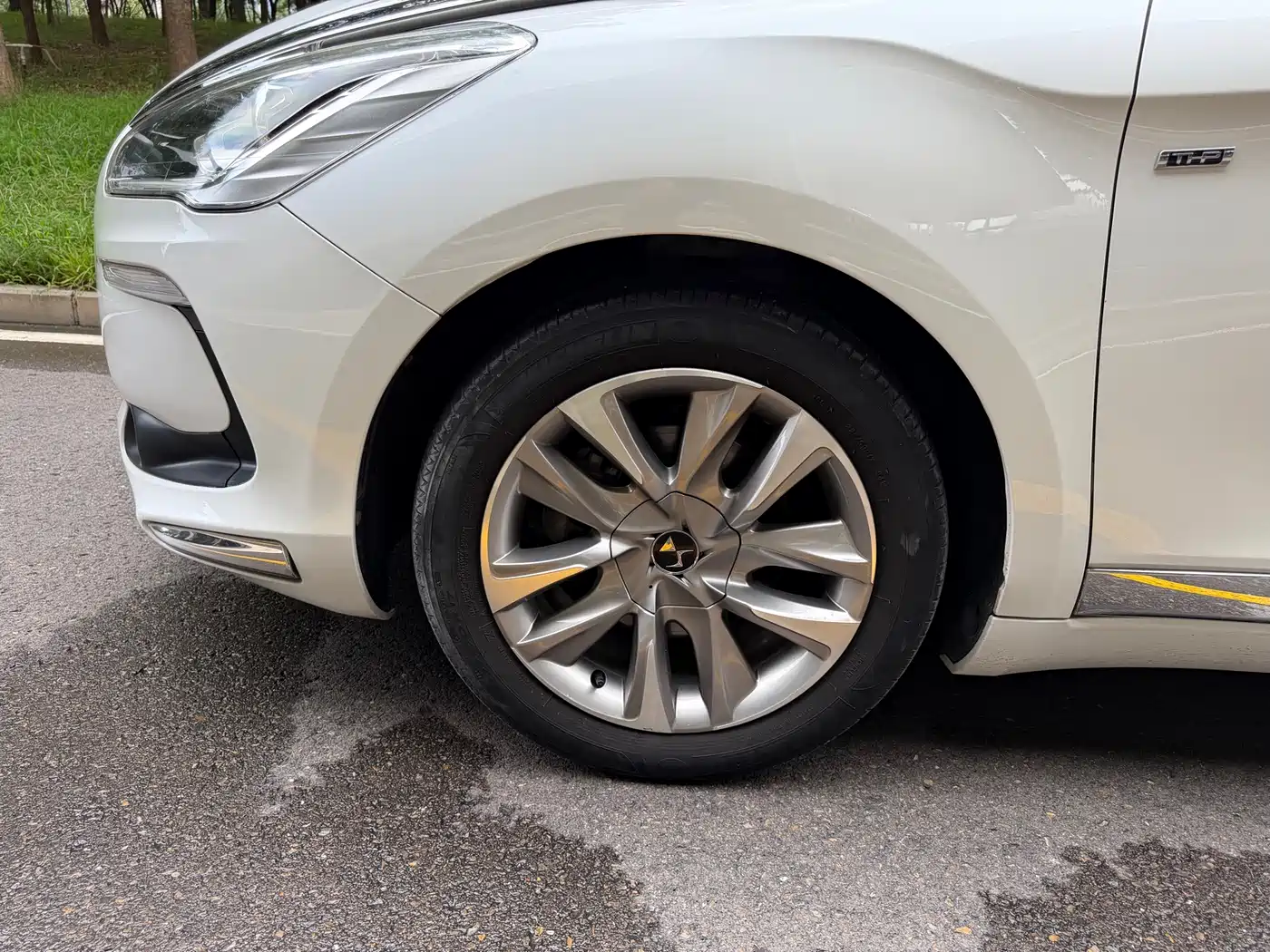 DS 5 2014 2013 1.6T Luxury THP160