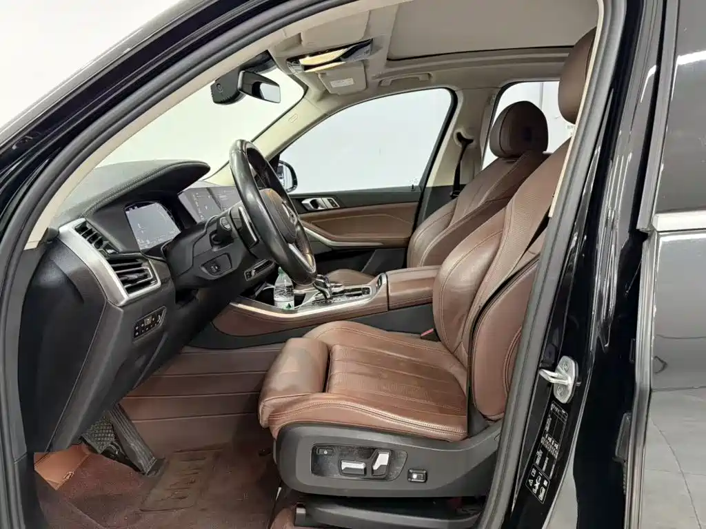 Photo 5 - BMW X5 (Import)