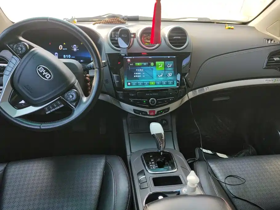 BYD S7 2015 2015 2.0T Automatic Flagship Model