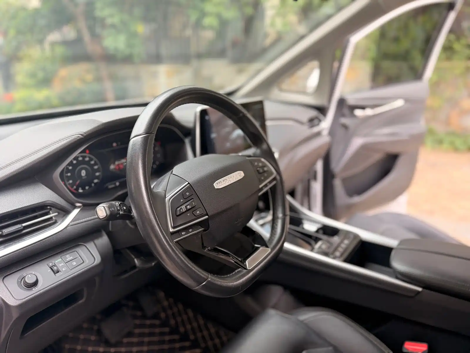 Фото 46 - Maxus Maxus G50