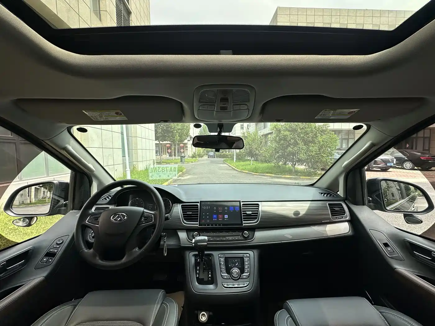 SAIC Maxus Maxus G10 2019 2018 PLUS 2.0T Automatic Elite Edition