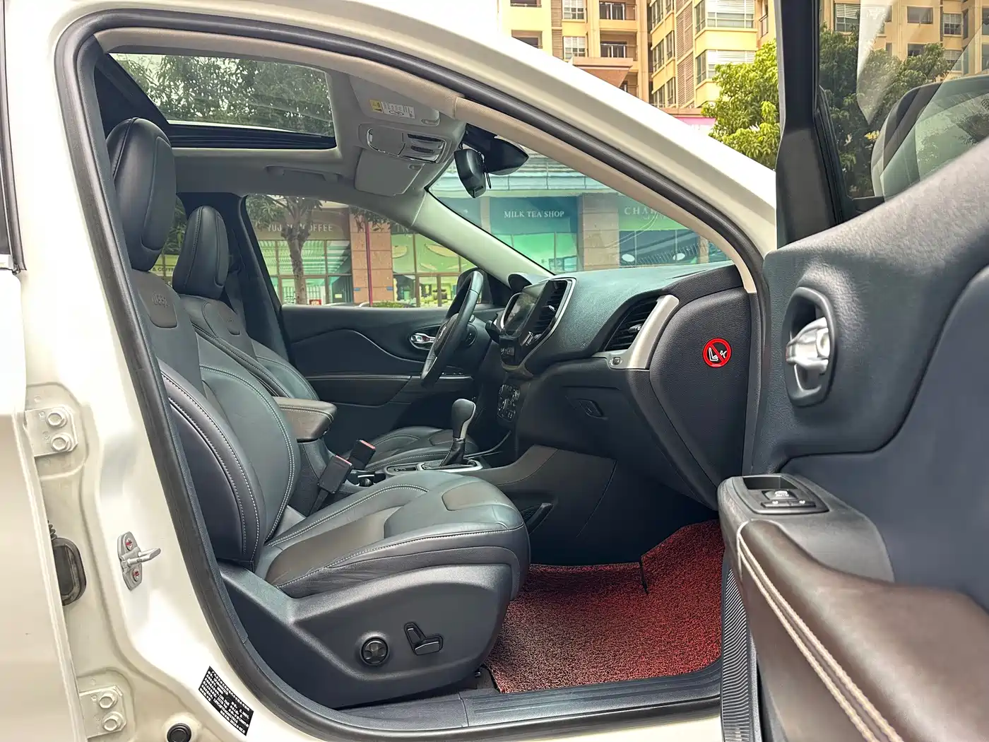 Jeep Cherokee 2016 2016 2.4L Leading Edition