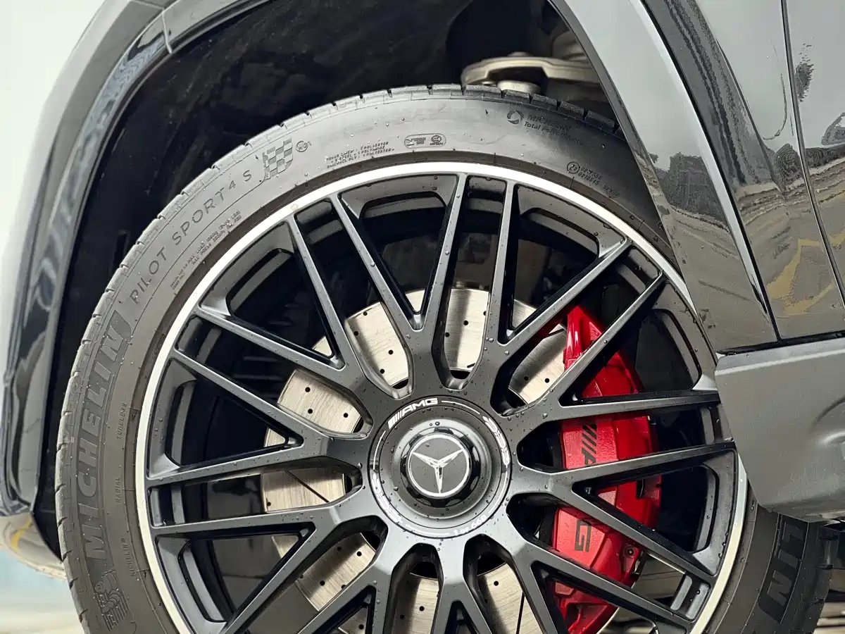 Mercedes-Benz GLS AMG 2024 AMG GLS 63 4MATIC+ фото 15