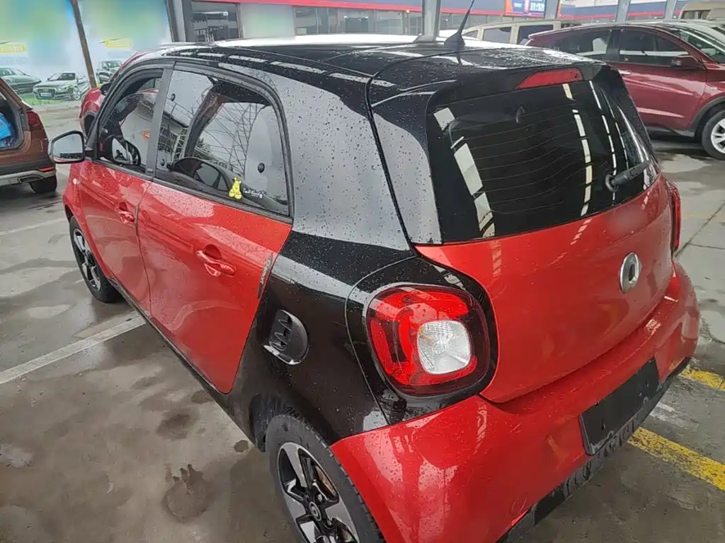 smart forfour 2018 2018 1.0L 52kW Passion Edition