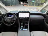 Фото 14 - Toyota Vellfire