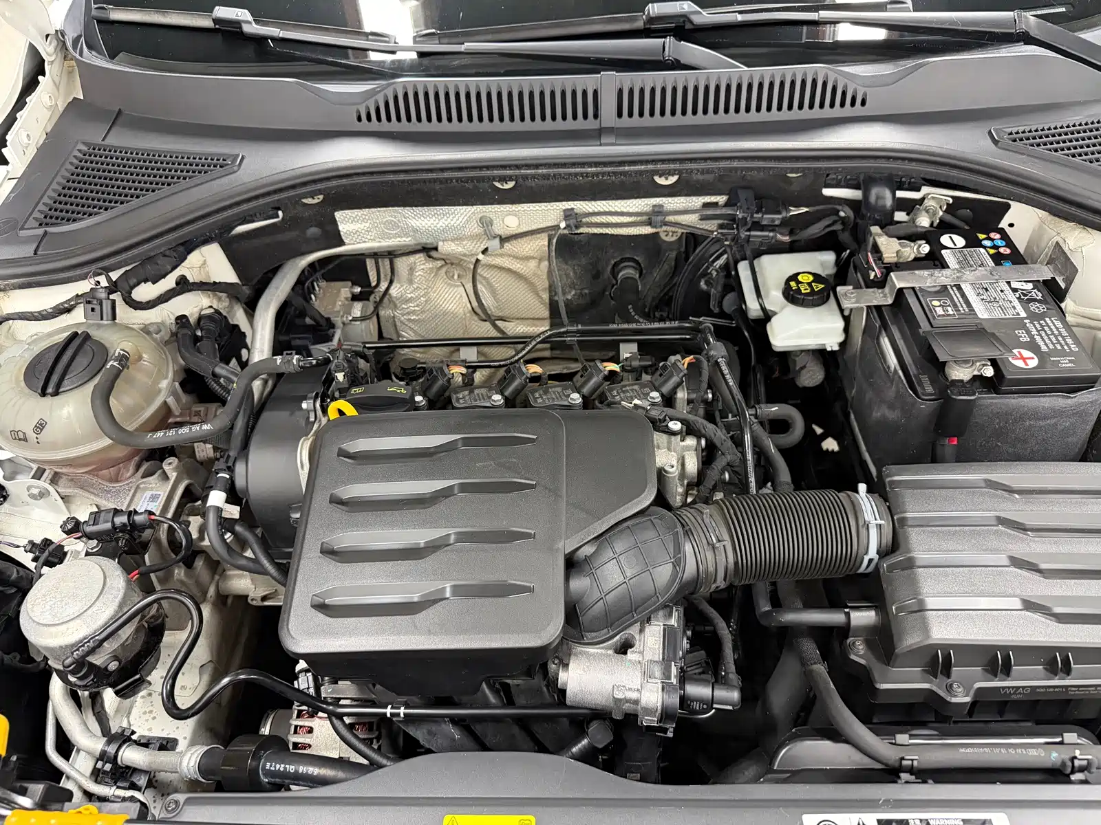 صورة 17 - Volkswagen Lavida