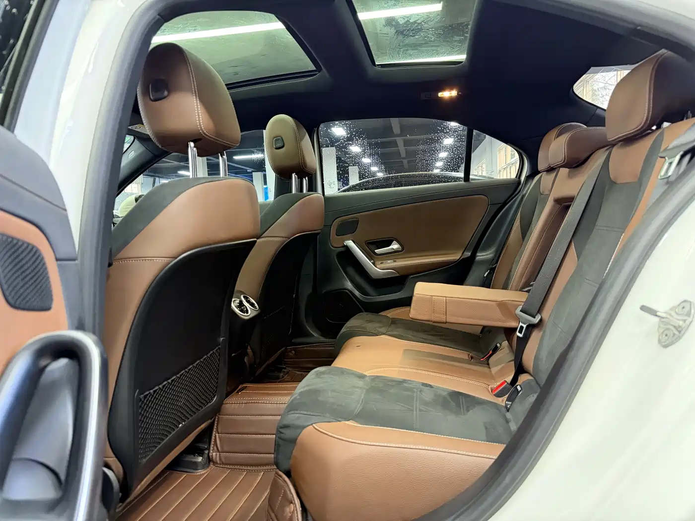 Mercedes-Benz A-Class 2019 A 200 L Sport Sedan фото 5