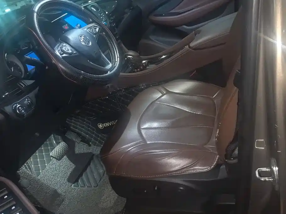 Фото 9 - Buick Envision Plus
